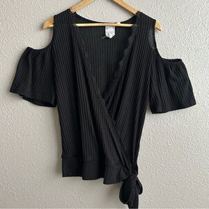 Blu Pepper black cold shoulder v-neck linen blend eyelace lace surplice tie‎ top